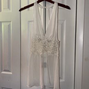 Elegant White Lace Chemise